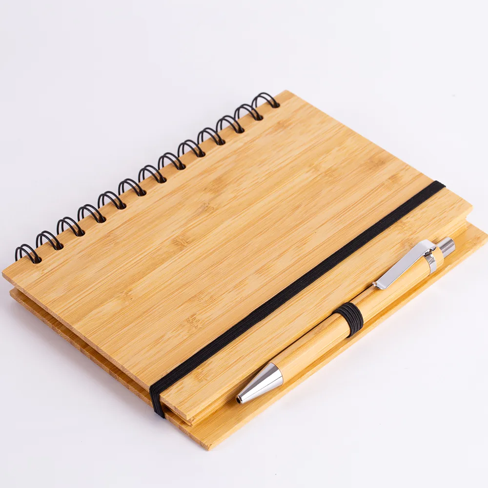 Caderno B6 Capa em Bambu Com Caneta (18x13cm) - alternativa